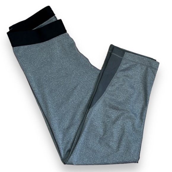 Nike Pro Dri Fit Gray Womens Size S Leggings Cropped Running Jogging Athletic - Picture 1 of 14
